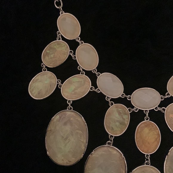 NWOT Macy’s Statement necklace - Picture 4 of 7